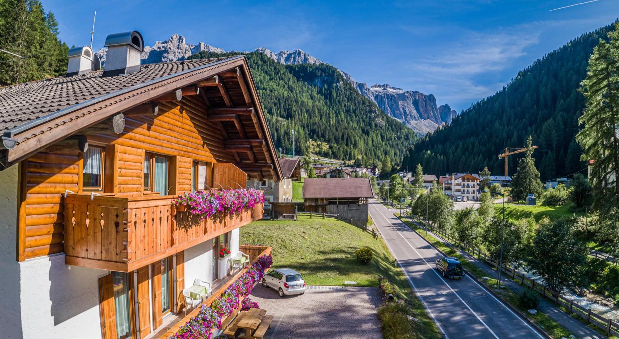 Garni La Grambla Hotell Selva di Val Gardena Eksteriør bilde
